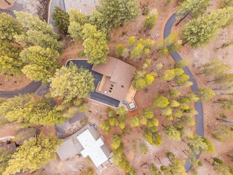 Tiny photo for 17745 Woodland Lane #11, Sunriver, OR 97707 (MLS # 220217501)