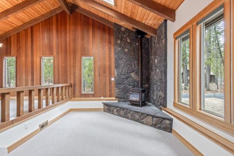 Tiny photo for 17745 Woodland Lane #11, Sunriver, OR 97707 (MLS # 220217501)