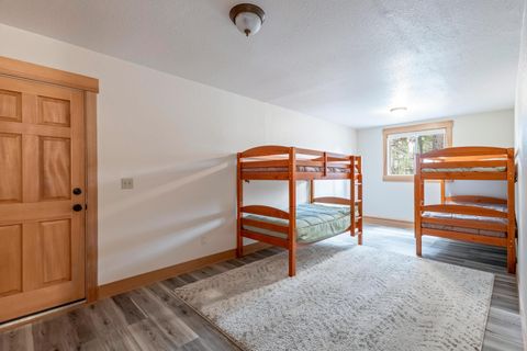 Tiny photo for 17745 Woodland Lane #11, Sunriver, OR 97707 (MLS # 220217501)