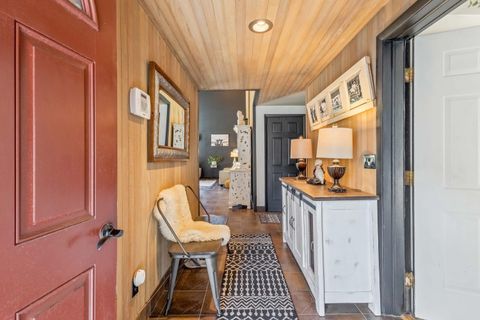 Tiny photo for 101 NE Marmot Lane, Prineville, OR 97754 (MLS # 220217587)