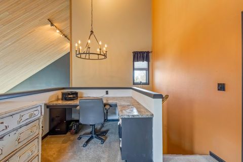 Tiny photo for 101 NE Marmot Lane, Prineville, OR 97754 (MLS # 220217587)