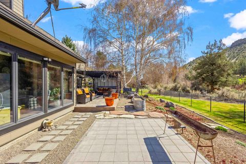 Tiny photo for 101 NE Marmot Lane, Prineville, OR 97754 (MLS # 220217587)