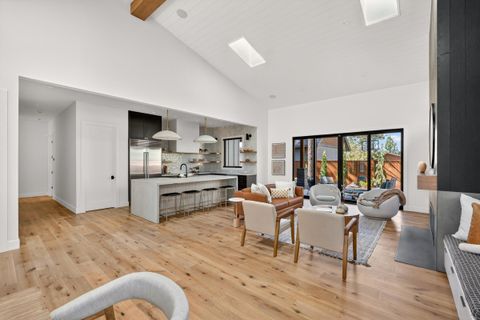 Tiny photo for 19546 E Campbell Road, Bend, OR 97702 (MLS # 220219583)