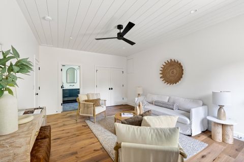Tiny photo for 19546 E Campbell Road, Bend, OR 97702 (MLS # 220219583)