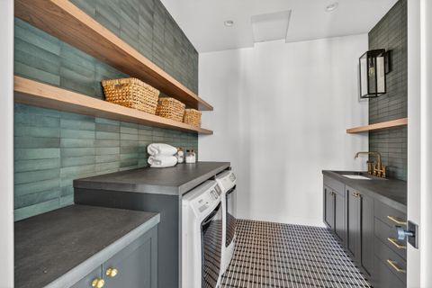 Tiny photo for 19546 E Campbell Road, Bend, OR 97702 (MLS # 220219583)