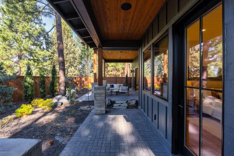 Tiny photo for 19546 E Campbell Road, Bend, OR 97702 (MLS # 220219583)