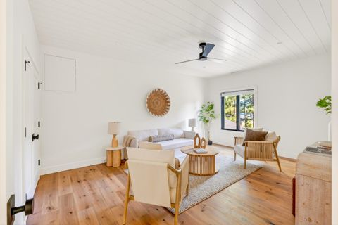 Tiny photo for 19546 E Campbell Road, Bend, OR 97702 (MLS # 220219583)