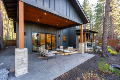 Tiny photo for 19546 E Campbell Road, Bend, OR 97702 (MLS # 220219583)