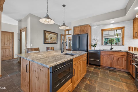 Tiny photo for 15555 SW Hahlen Avenue, Powell Butte, OR 97753 (MLS # 220223941)