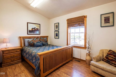 Tiny photo for 15555 SW Hahlen Avenue, Powell Butte, OR 97753 (MLS # 220223941)