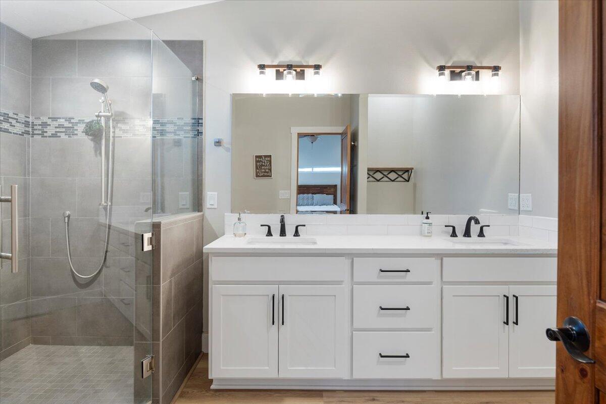 Tetherow Crossing - Residential