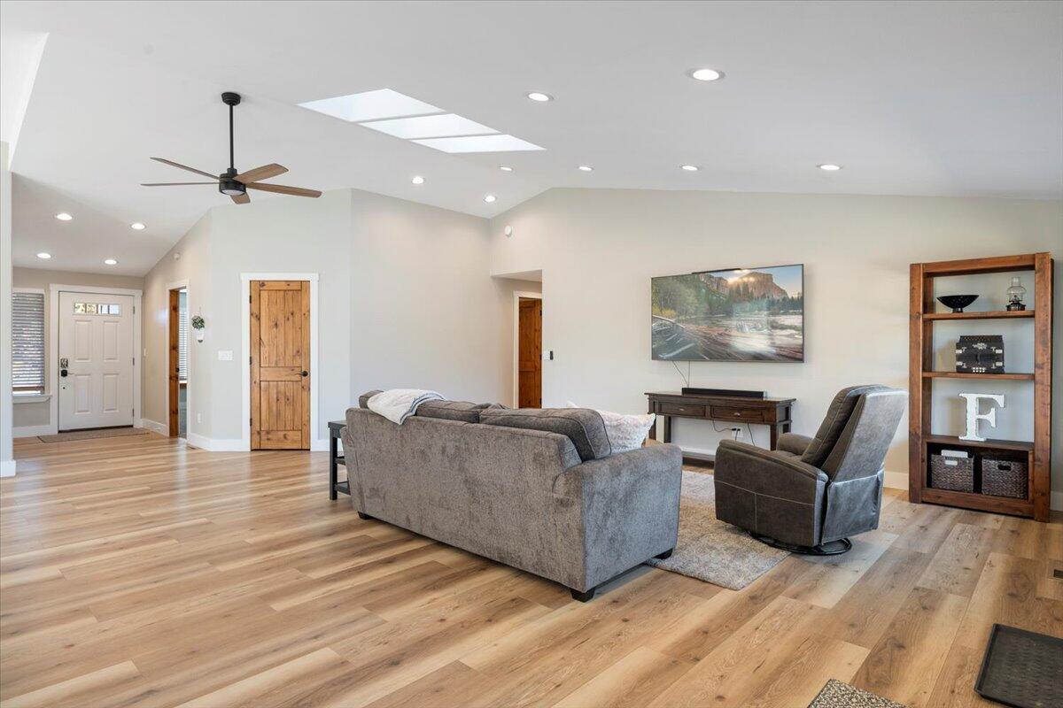 Tetherow Crossing - Residential