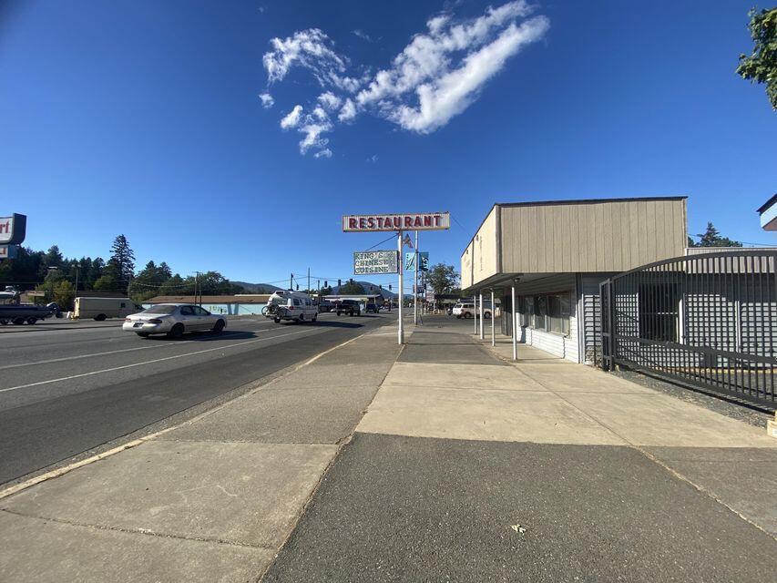 Cave Junction - Commercial Sale