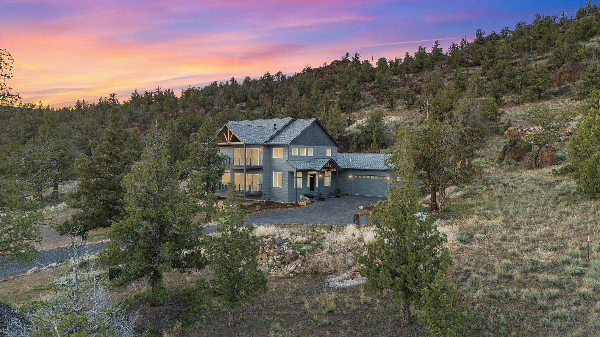 9889 SE Pavati Drive