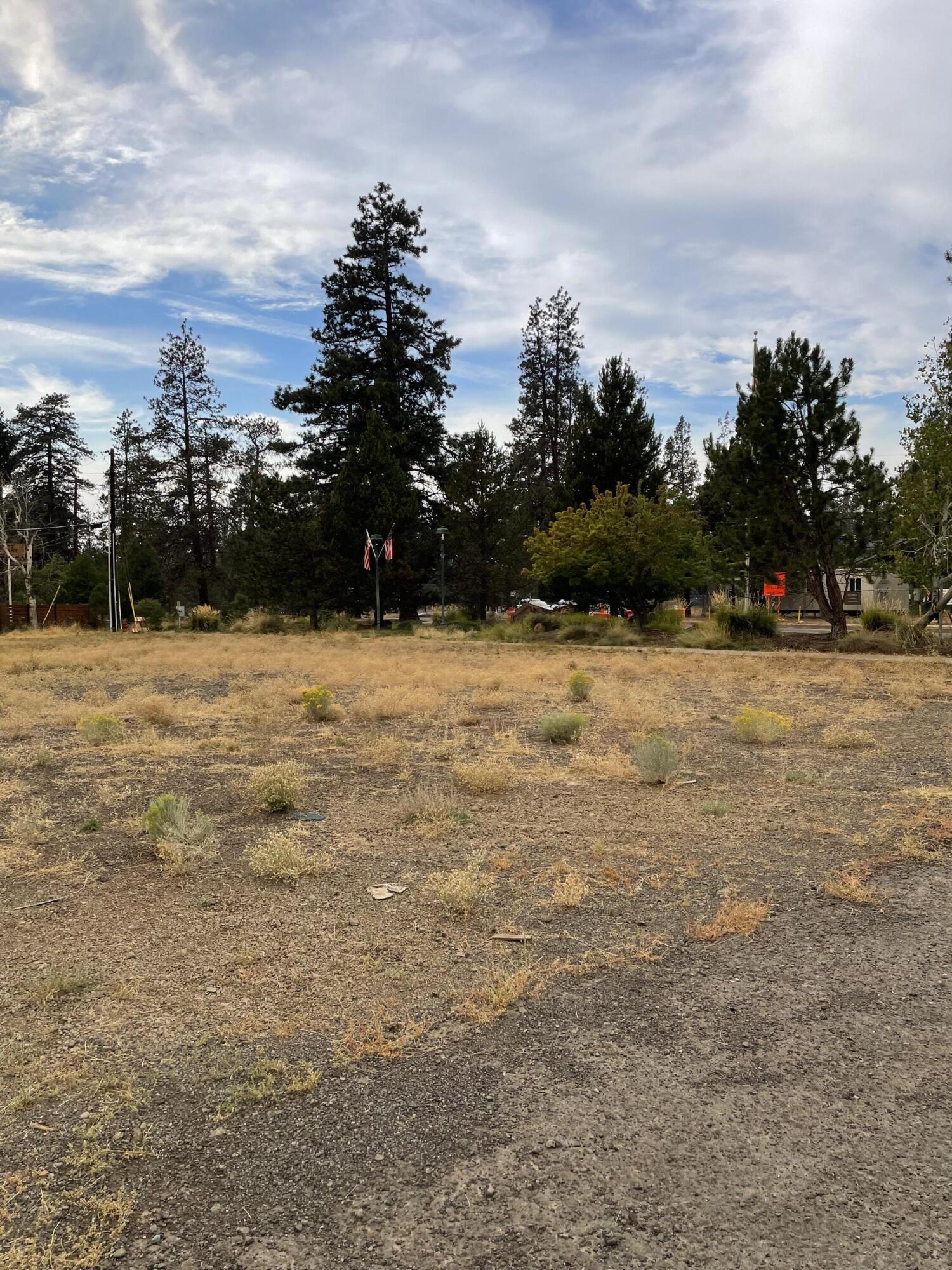 471 W Cascade Avenue