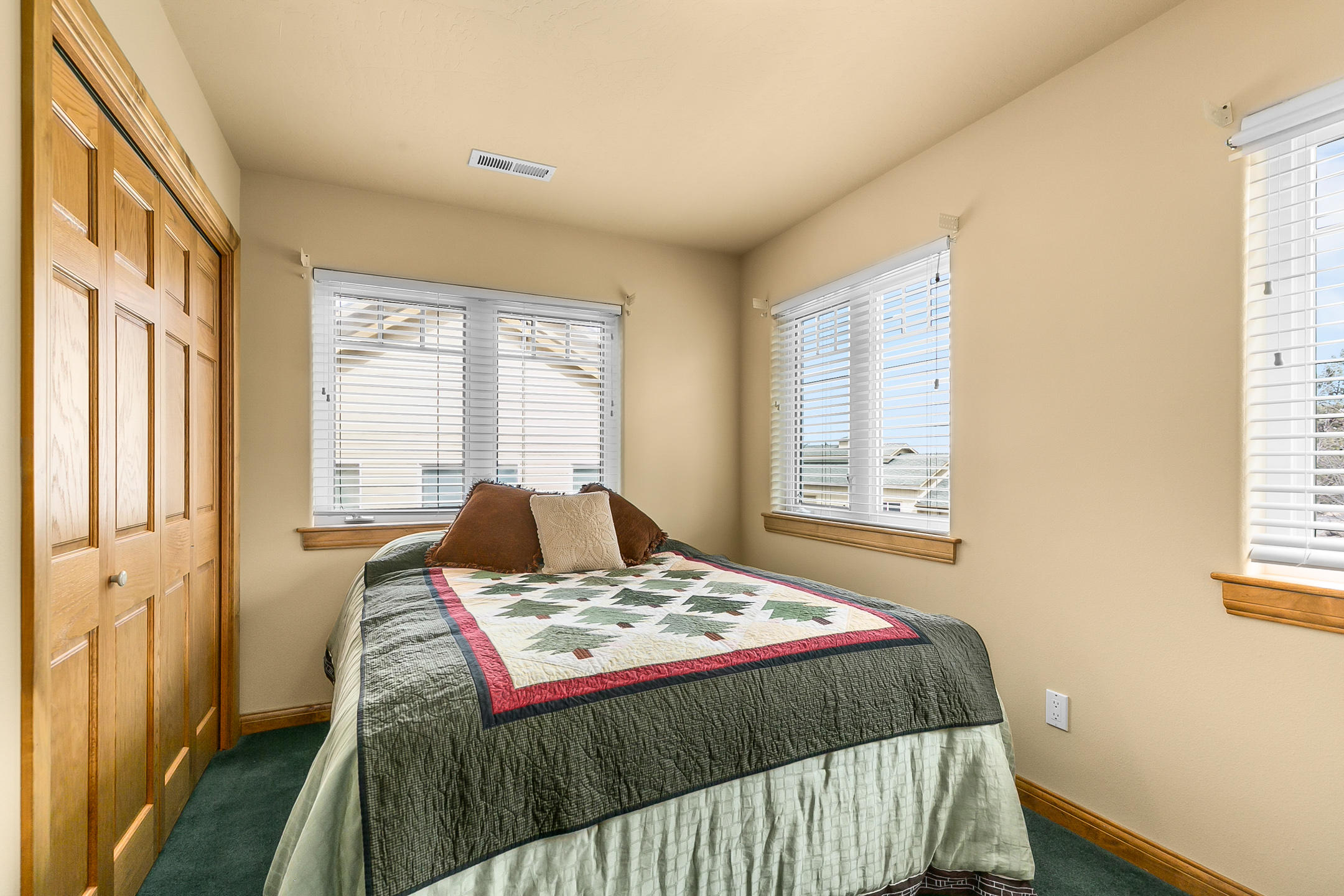 West Powell Butte Es - Residential