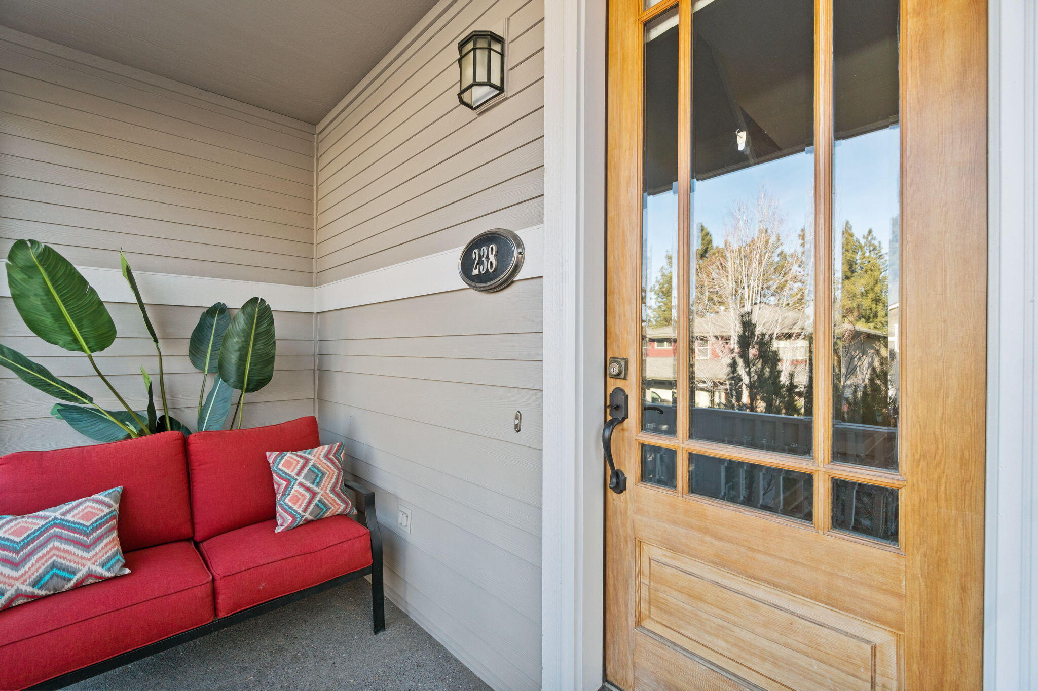 238 NW Outlook Vista Drive