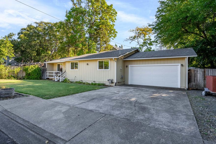 Single-level 3-bedroom, 1-bath home in northwest Grants Pass with 1,218 sq ft on a level 0.18-acre lot. Built in 1979, the features include an attached 2-car garage and a fenced yard. The floor plan offers a large living area, kitchen, and three bedrooms. Solid structure with opportunity for updates—well-suited for first-time buyers or investors seeking rental income. Convenient location near schools, shopping, dining, and I-5.