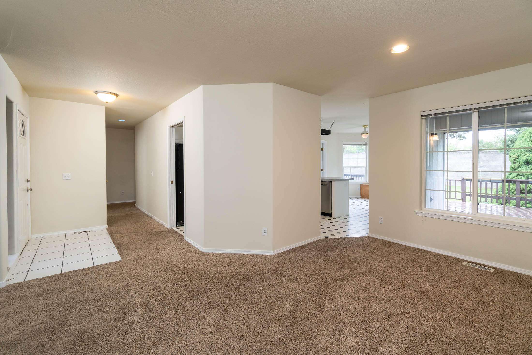 3389 NE Stonebrook Loop