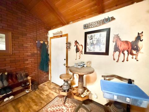 Tiny photo for 38965 Chiloquin Ridge Road, Chiloquin, OR 97624 (MLS # 220213333)