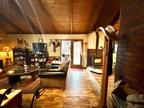 Tiny photo for 38965 Chiloquin Ridge Road, Chiloquin, OR 97624 (MLS # 220213333)