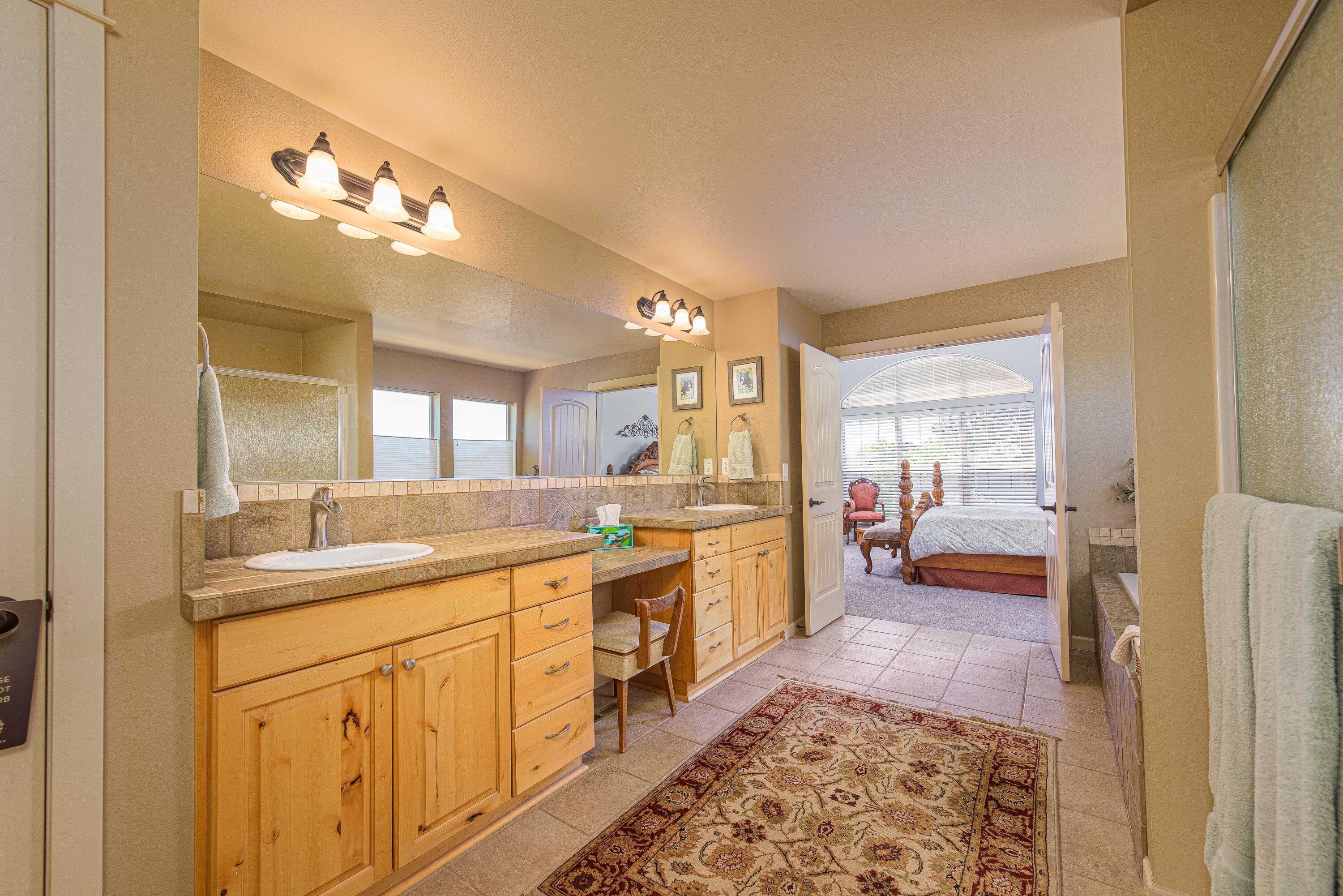 Williamsburg Park - Residential