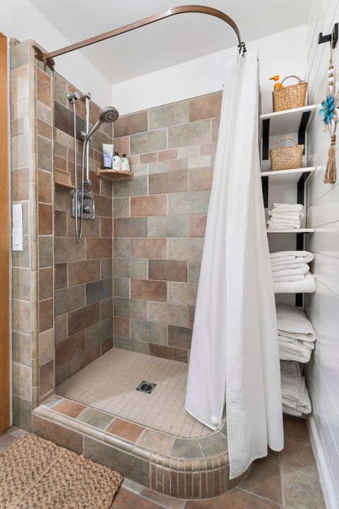 Tiny photo for 57057 Abbot House Lane #9, Sunriver, OR 97707 (MLS # 220217657)