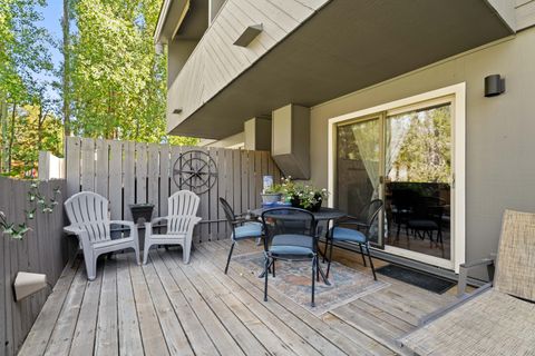 Tiny photo for 57057 Abbot House Lane #9, Sunriver, OR 97707 (MLS # 220217657)