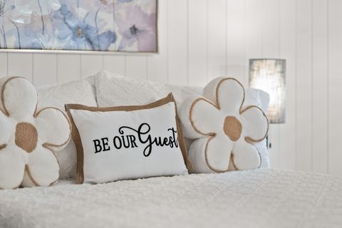 Tiny photo for 57057 Abbot House Lane #9, Sunriver, OR 97707 (MLS # 220217657)