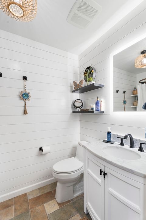 Tiny photo for 57057 Abbot House Lane #9, Sunriver, OR 97707 (MLS # 220217657)