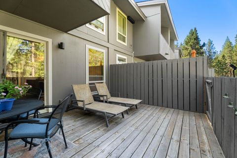 Tiny photo for 57057 Abbot House Lane #9, Sunriver, OR 97707 (MLS # 220217657)