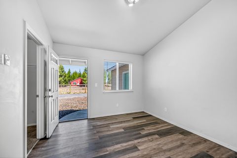 Tiny photo for 51305 Mitts Way, La Pine, OR 97739 (MLS # 220218625)
