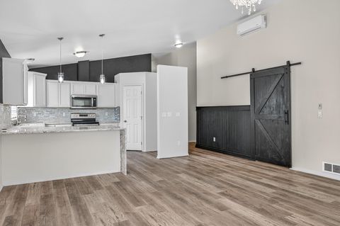 Tiny photo for 51305 Mitts Way, La Pine, OR 97739 (MLS # 220218625)