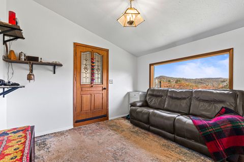 Tiny photo for 6536 Shadow Glen Drive, Eagle Point, OR 97524 (MLS # 220211406)