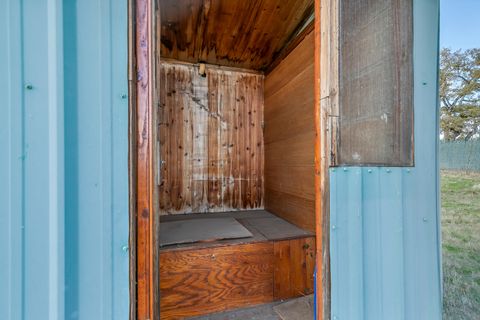 Tiny photo for 6536 Shadow Glen Drive, Eagle Point, OR 97524 (MLS # 220211406)