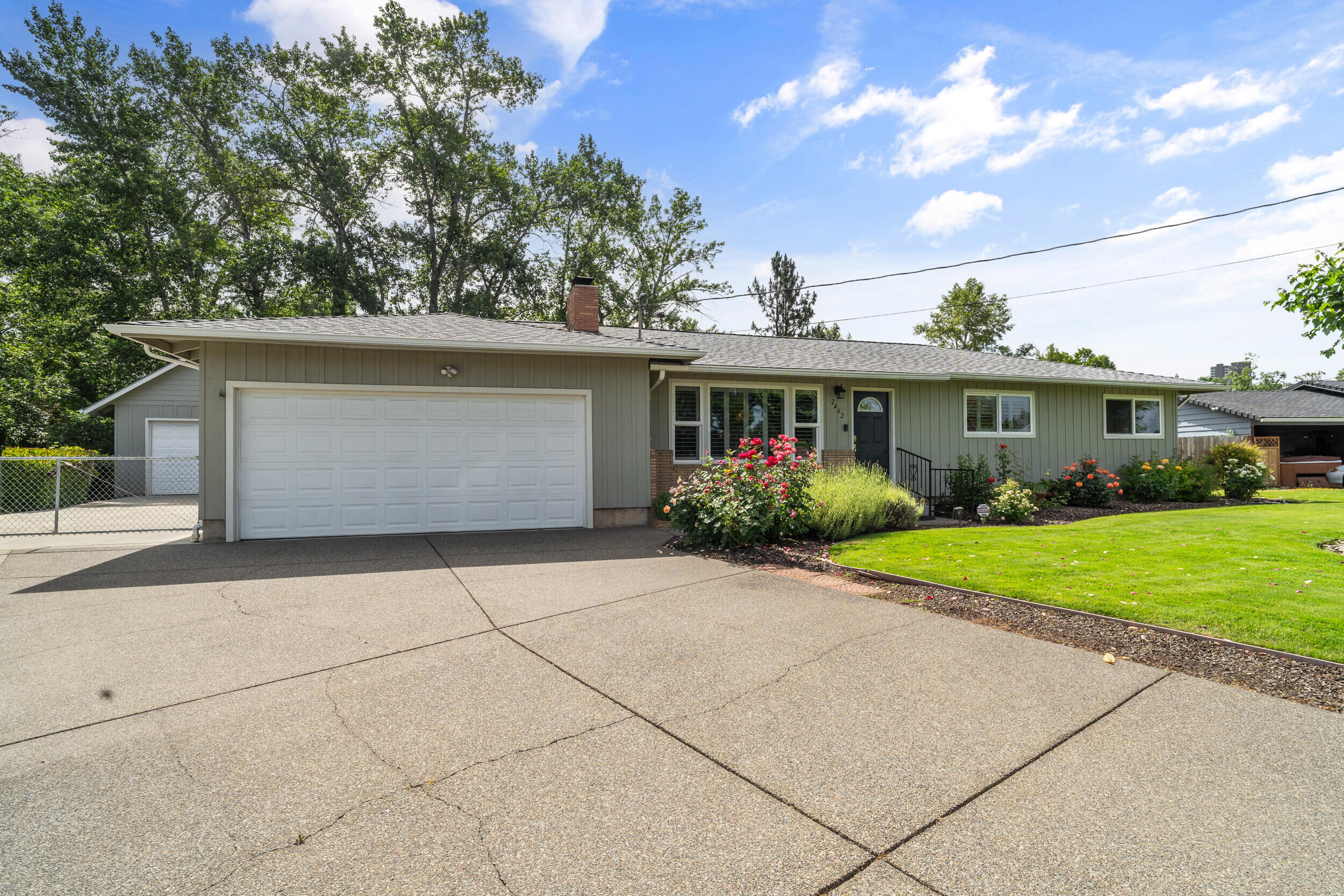 2462 Edgemont Drive