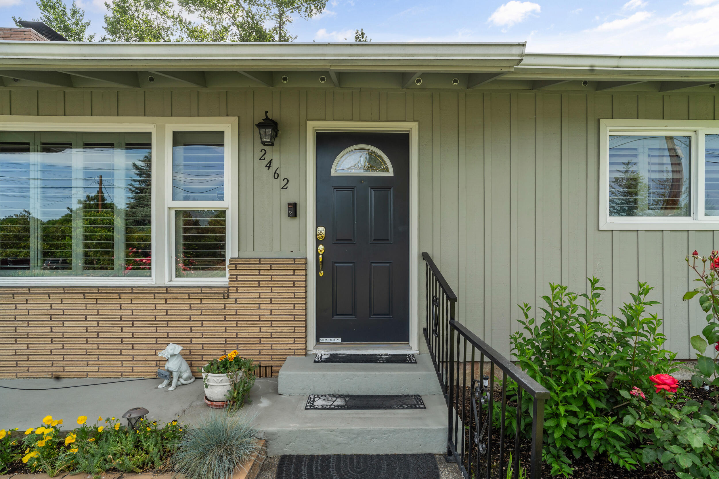 2462 Edgemont Drive