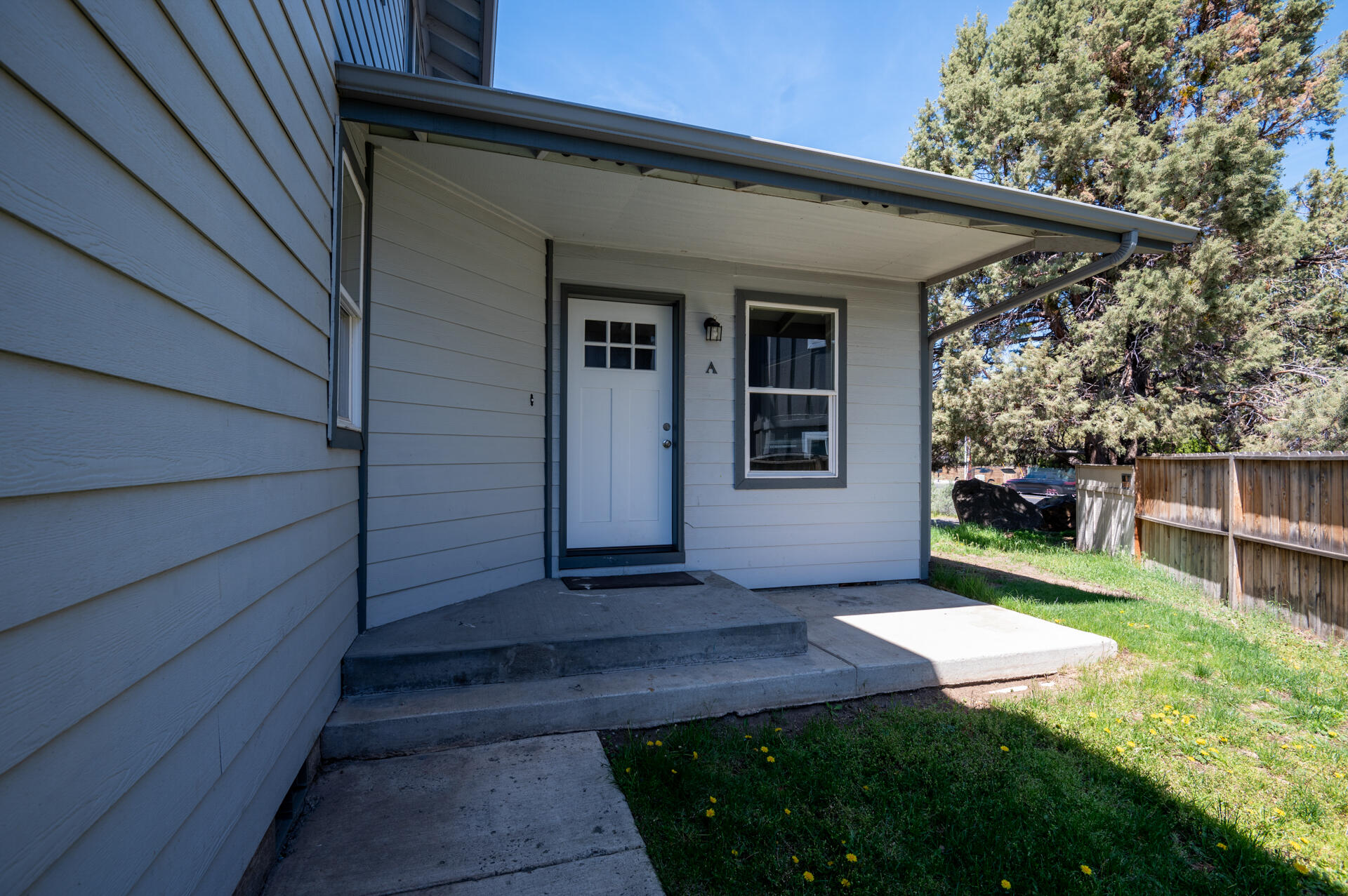 1523 NE Frank McClean Court
