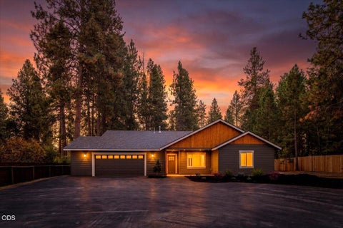 Photo of 19241 Indian Summer Road, Bend, OR 97702 (MLS # 220229731)