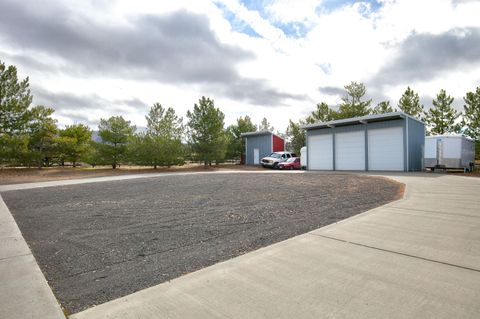 Tiny photo for 11301 SW Robinson Lane, Powell Butte, OR 97753 (MLS # 220217124)