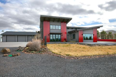 Tiny photo for 11301 SW Robinson Lane, Powell Butte, OR 97753 (MLS # 220217124)