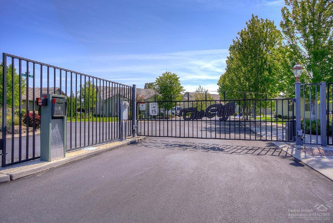 The Cliffs - Residential