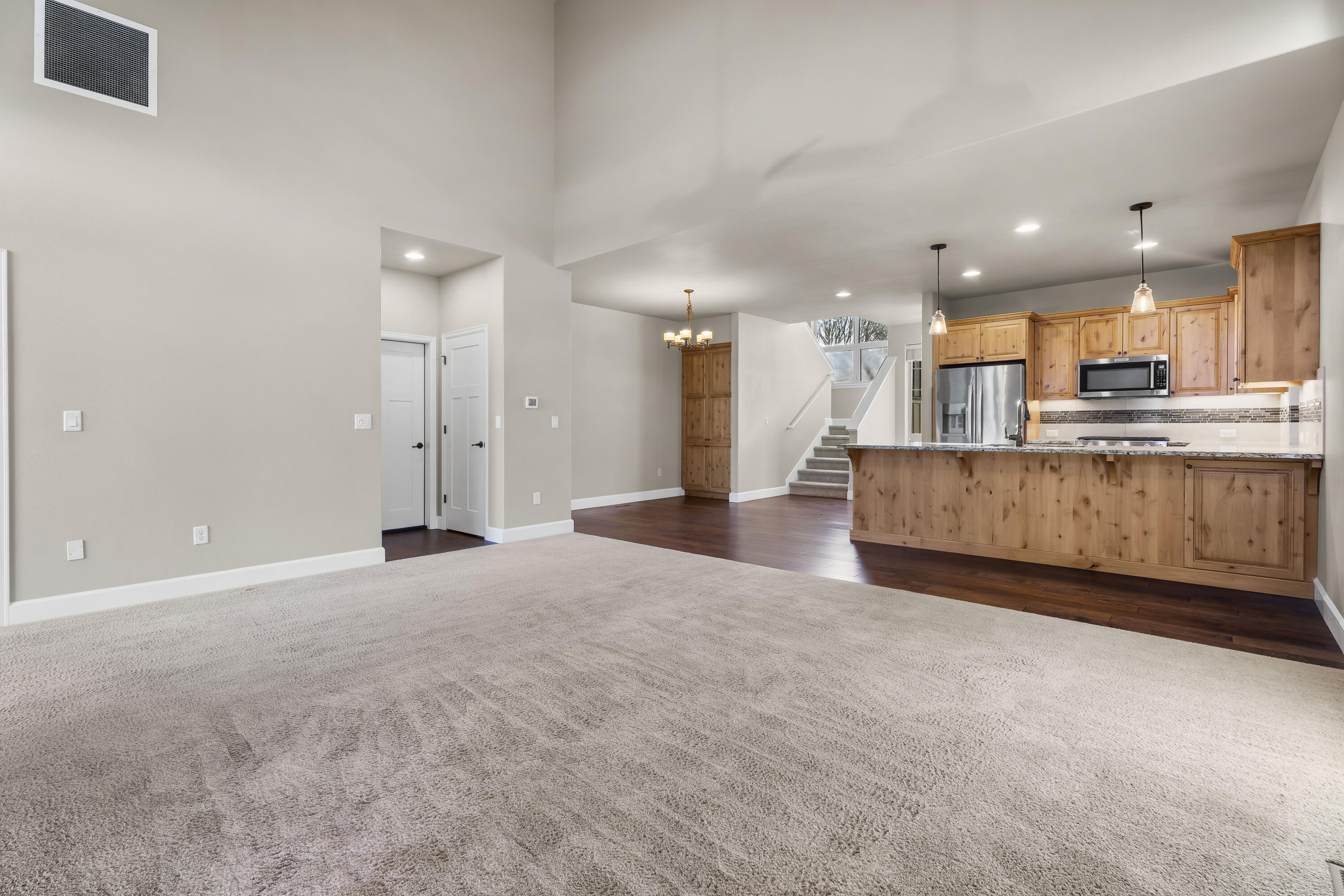 Eagle Crest - Residential