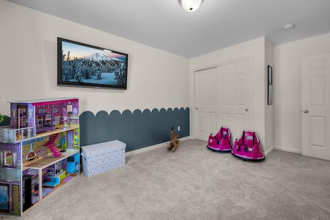 Tiny photo for 15325 Bear Street, La Pine, OR 97739 (MLS # 220206162)