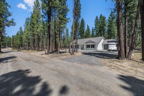 Tiny photo for 15325 Bear Street, La Pine, OR 97739 (MLS # 220206162)