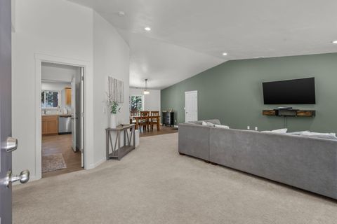 Tiny photo for 15325 Bear Street, La Pine, OR 97739 (MLS # 220206162)