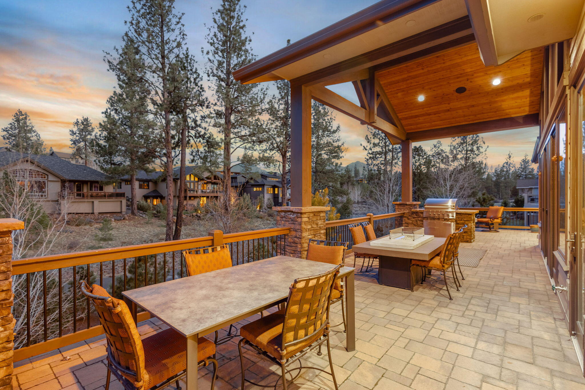 Skyliner Summit - Residential