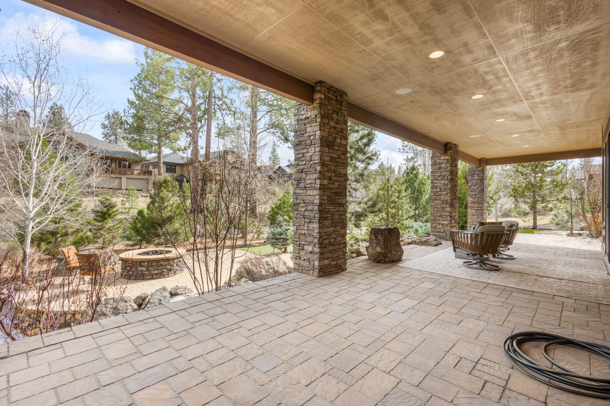 Skyliner Summit - Residential