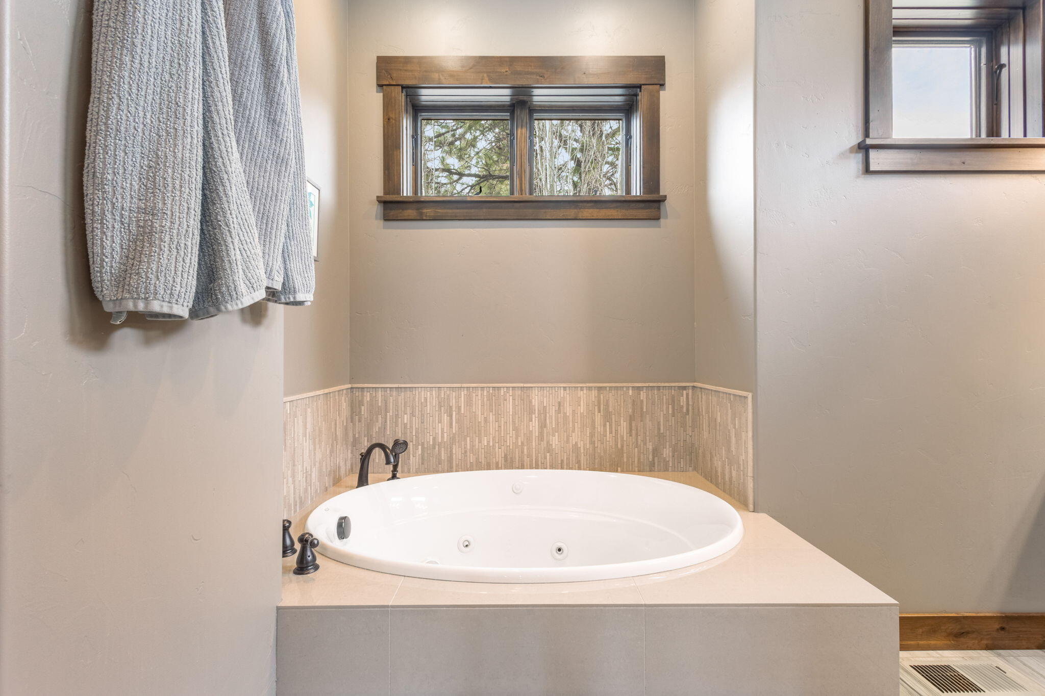 Skyliner Summit - Residential