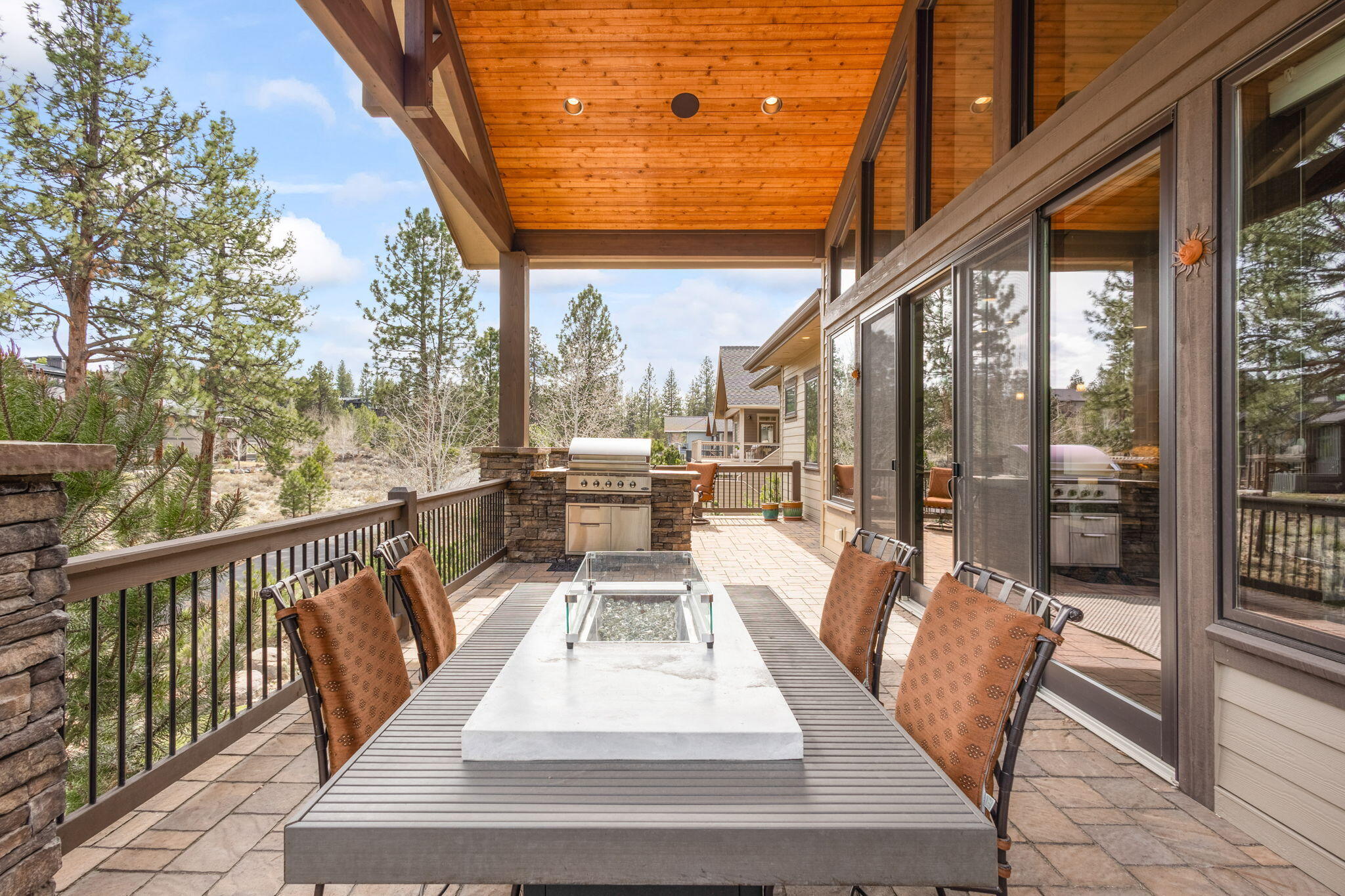 Skyliner Summit - Residential